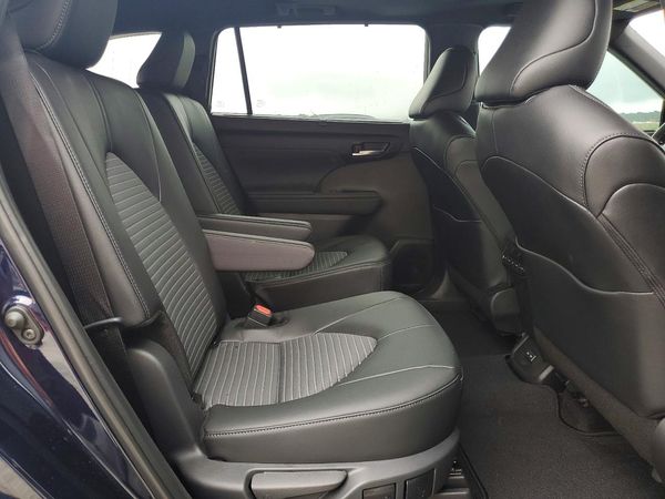 2026 TOYOTA HIGHLANDER