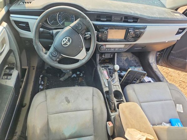 2016 TOYOTA COROLLA L/LE — CKPT