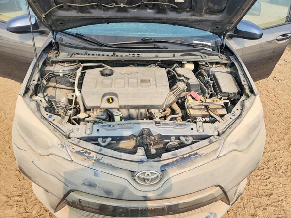 2016 TOYOTA COROLLA L/LE — Engine bay
