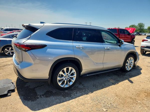 2024 TOYOTA HIGHLANDER