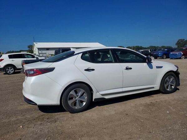2015 KIA OPTIMA GL - Middle-low