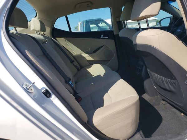2015 KIA OPTIMA GL - Middle-low