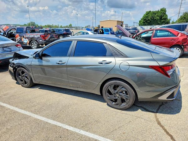2026 HYUNDAI ELANTRA