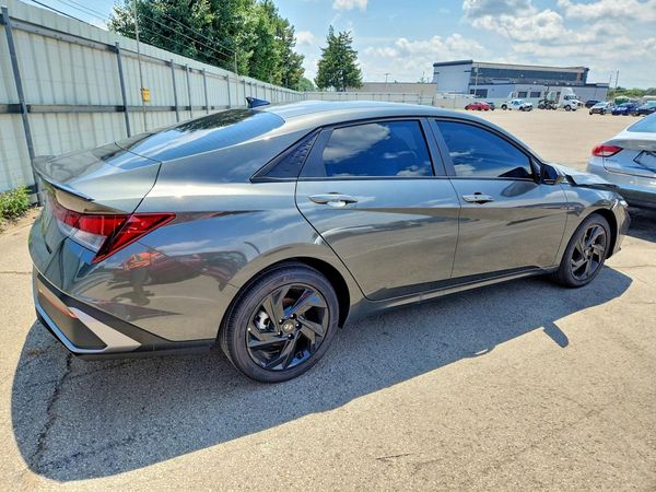 2026 HYUNDAI ELANTRA