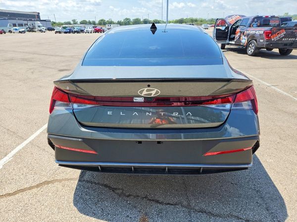 2026 HYUNDAI ELANTRA