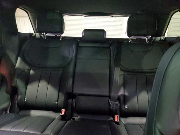 2025 LAND ROVER RANGE ROVER SPORT P360 SE