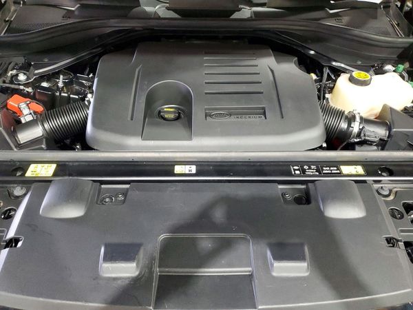 2025 LAND ROVER RANGE ROVER SPORT P360 SE