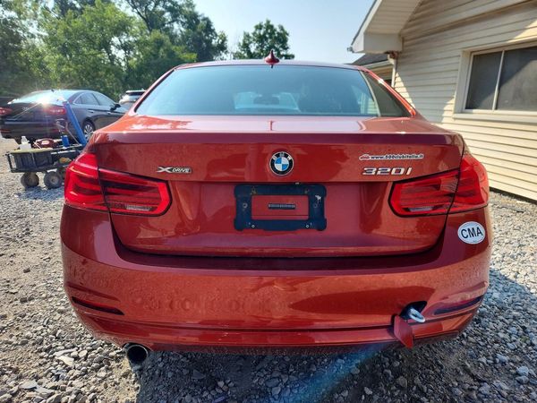 2018 BMW 320 xDrive SA