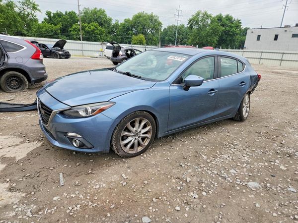2016 MAZDA 3 SE