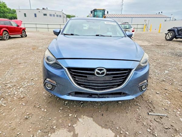 2016 MAZDA 3 SE