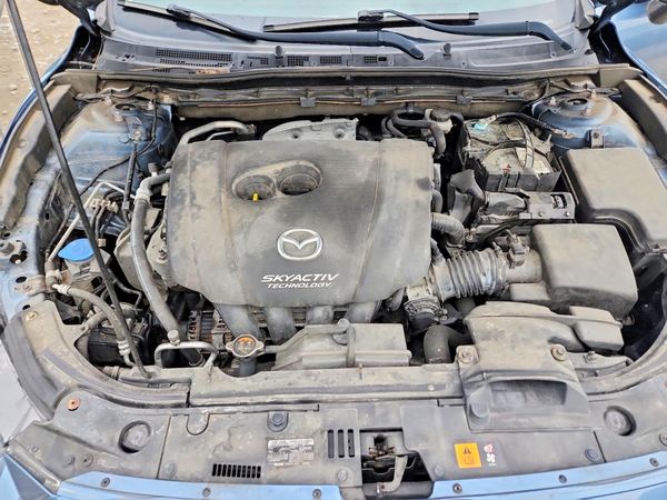 2016 MAZDA 3 SE