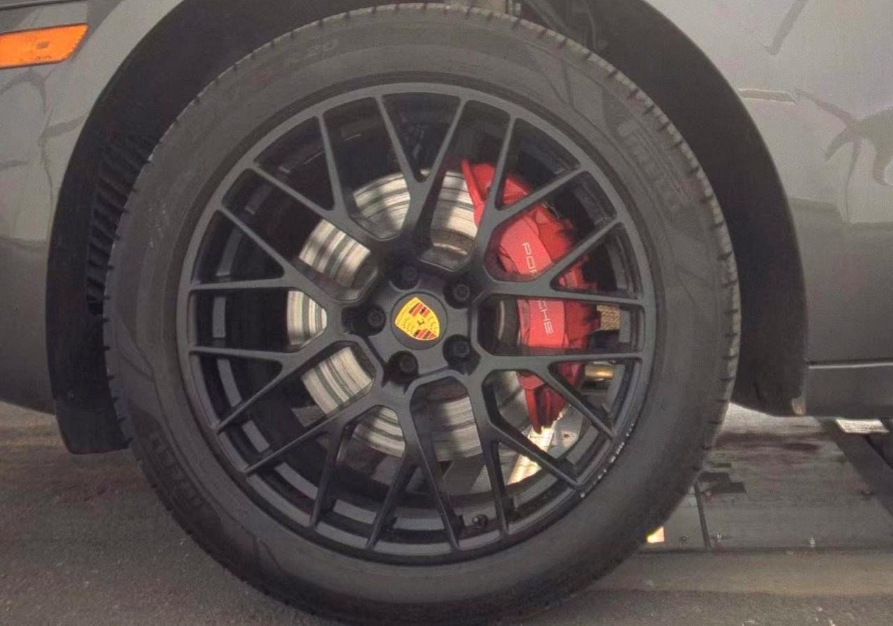 2018 PORSCHE MACAN Macan GTS
