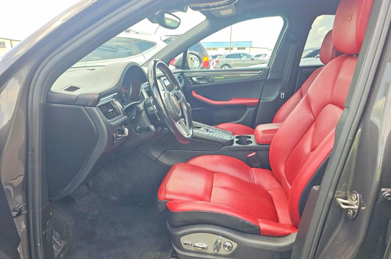 2018 PORSCHE MACAN Macan GTS