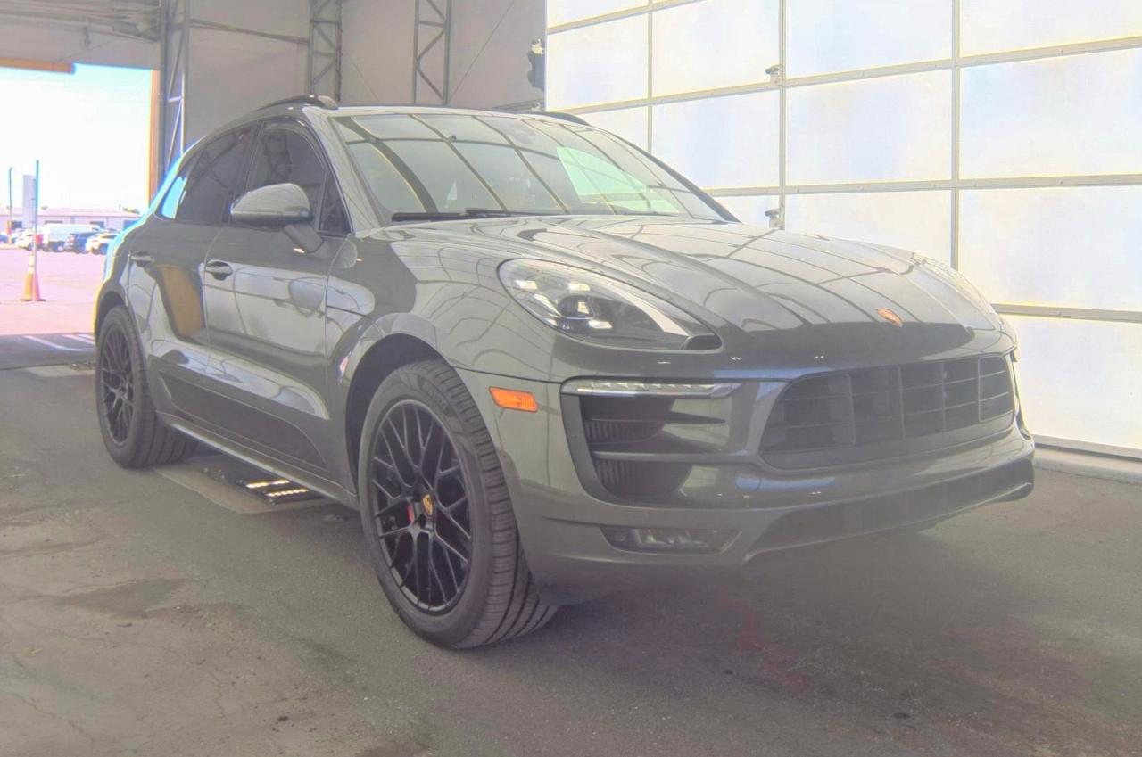 2018 PORSCHE MACAN Macan GTS