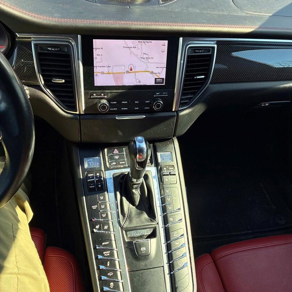 2018 PORSCHE MACAN Macan GTS
