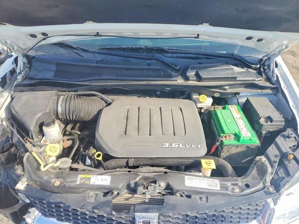 2015 DODGE GRAND CARAVAN SE