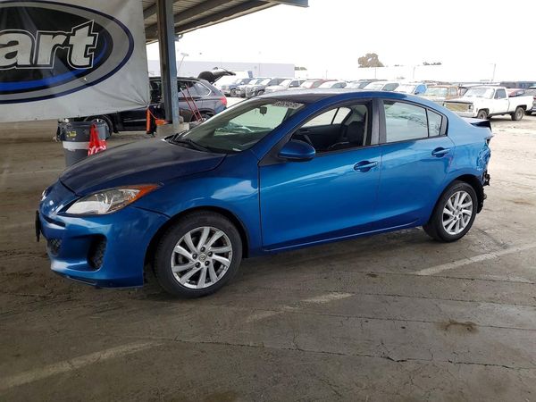 2012 MAZDA 3 Touring/GS