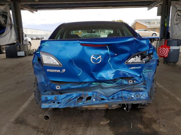 2012 MAZDA 3 Touring/GS