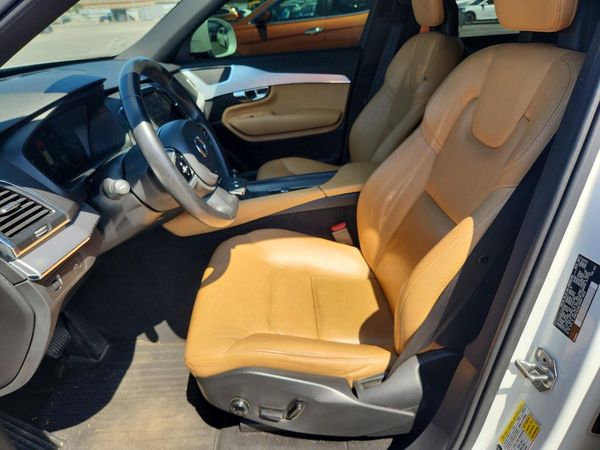 2018 VOLVO XC90