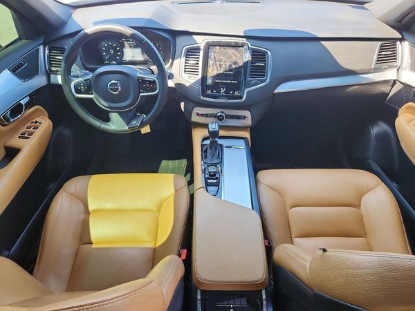 2018 VOLVO XC90