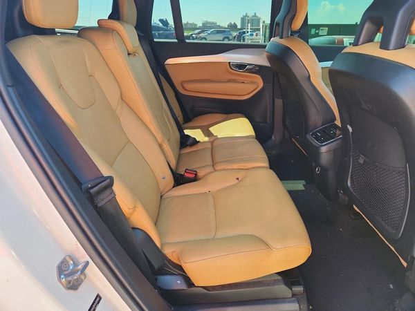 2018 VOLVO XC90
