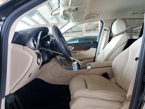 2019 MERCEDES-BENZ GLC GLC300