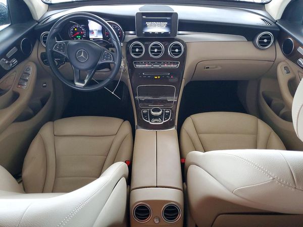 2019 MERCEDES-BENZ GLC GLC300