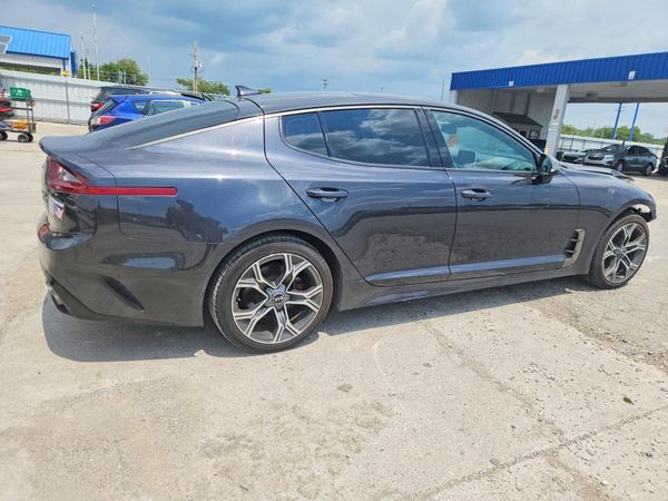 2020 KIA STINGER Base
