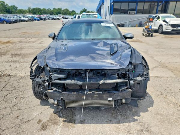2020 KIA STINGER Base