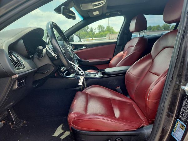 2020 KIA STINGER Base