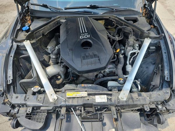 2020 KIA STINGER Base