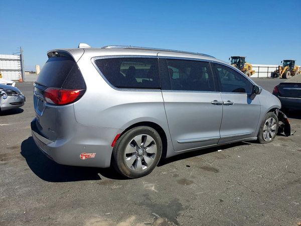 2018 CHRYSLER PACIFICA