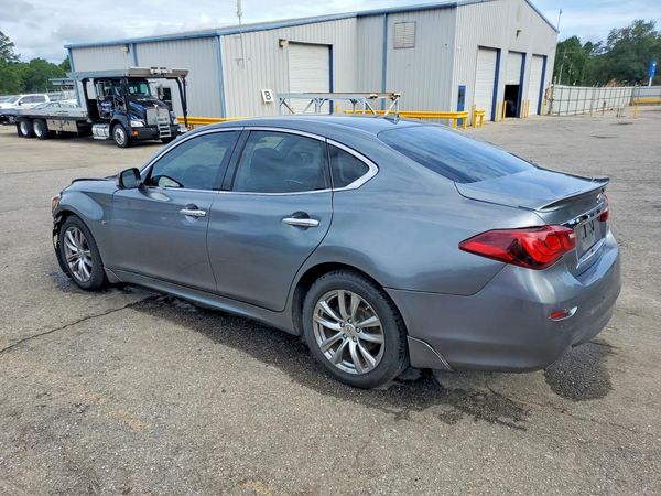 2019 INFINITI Q70
