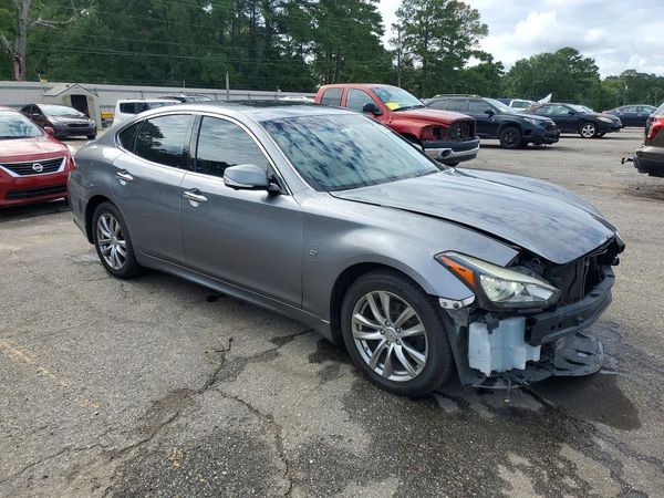 2019 INFINITI Q70