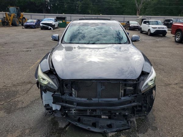 2019 INFINITI Q70