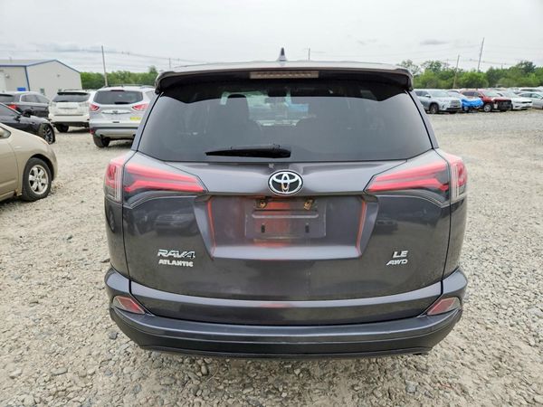 2018 TOYOTA RAV4 LE — DIRR