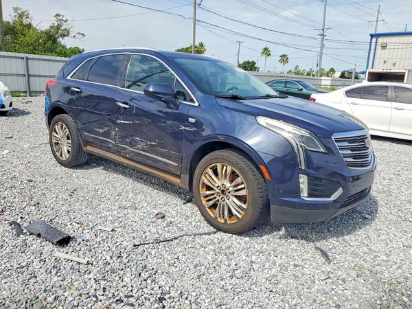 2017 CADILLAC XT5 Premium Luxury