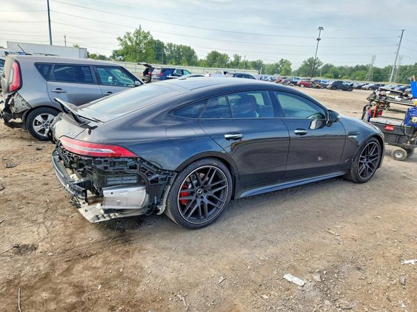 2019 MERCEDES-BENZ AMG GT