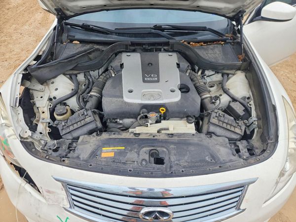 2015 INFINITI Q40