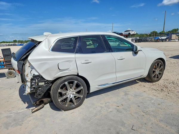 2019 VOLVO XC60 Inscription