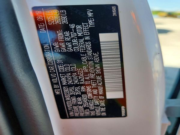 2019 VOLVO XC60 Inscription