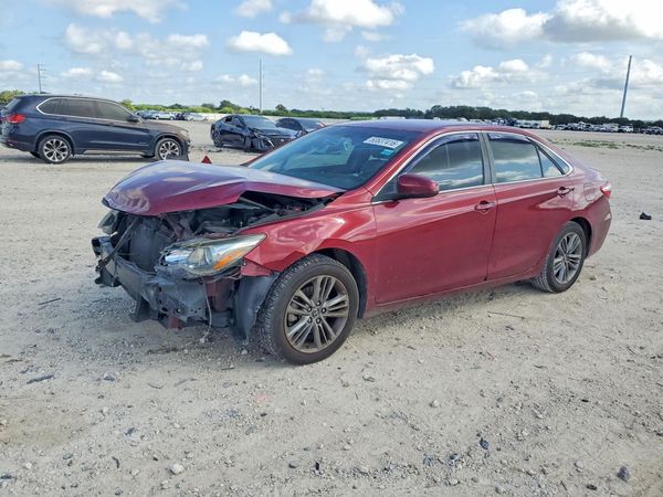 2017 TOYOTA CAMRY