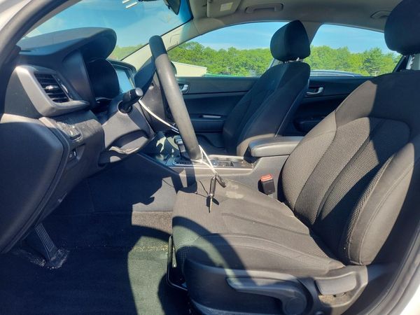 2019 KIA OPTIMA LX, S