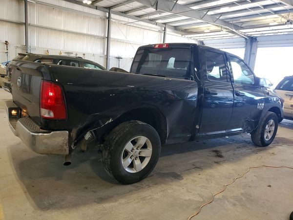 2024 RAM 1500 CLASSIC SLT / Warlock