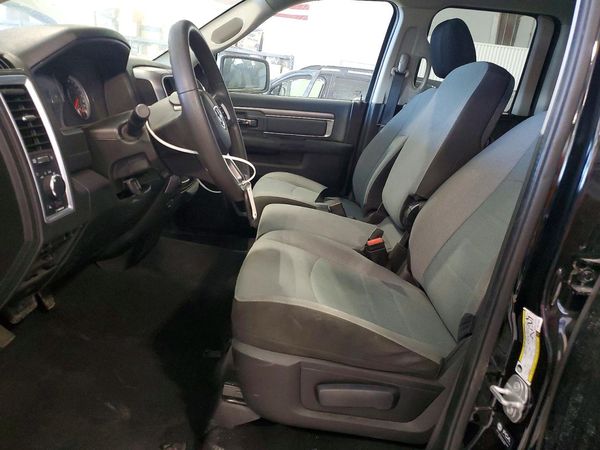 2024 RAM 1500 CLASSIC SLT / Warlock