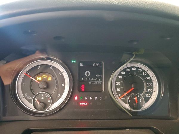 2024 RAM 1500 CLASSIC SLT / Warlock
