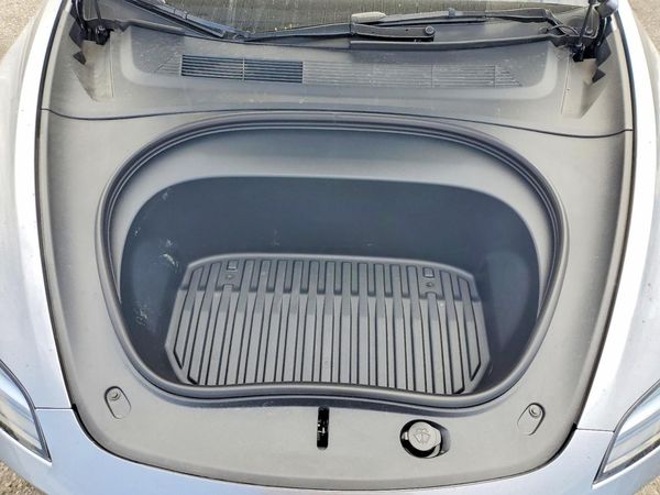 2026 TESLA MODEL 3