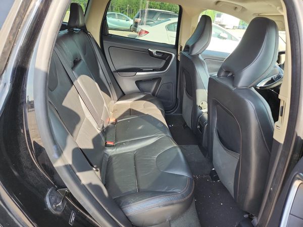 2012 VOLVO XC60