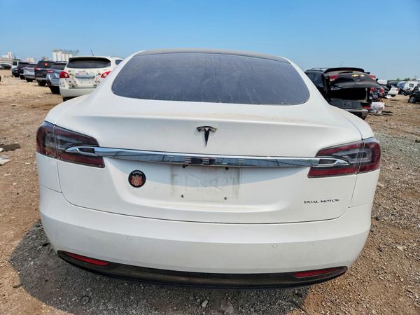 2020 TESLA MODEL S