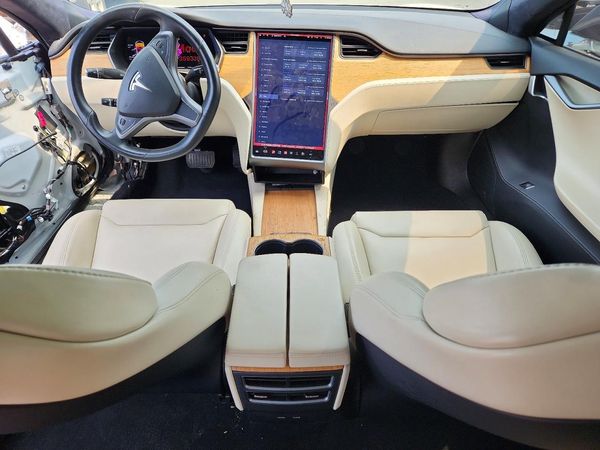 2020 TESLA MODEL S